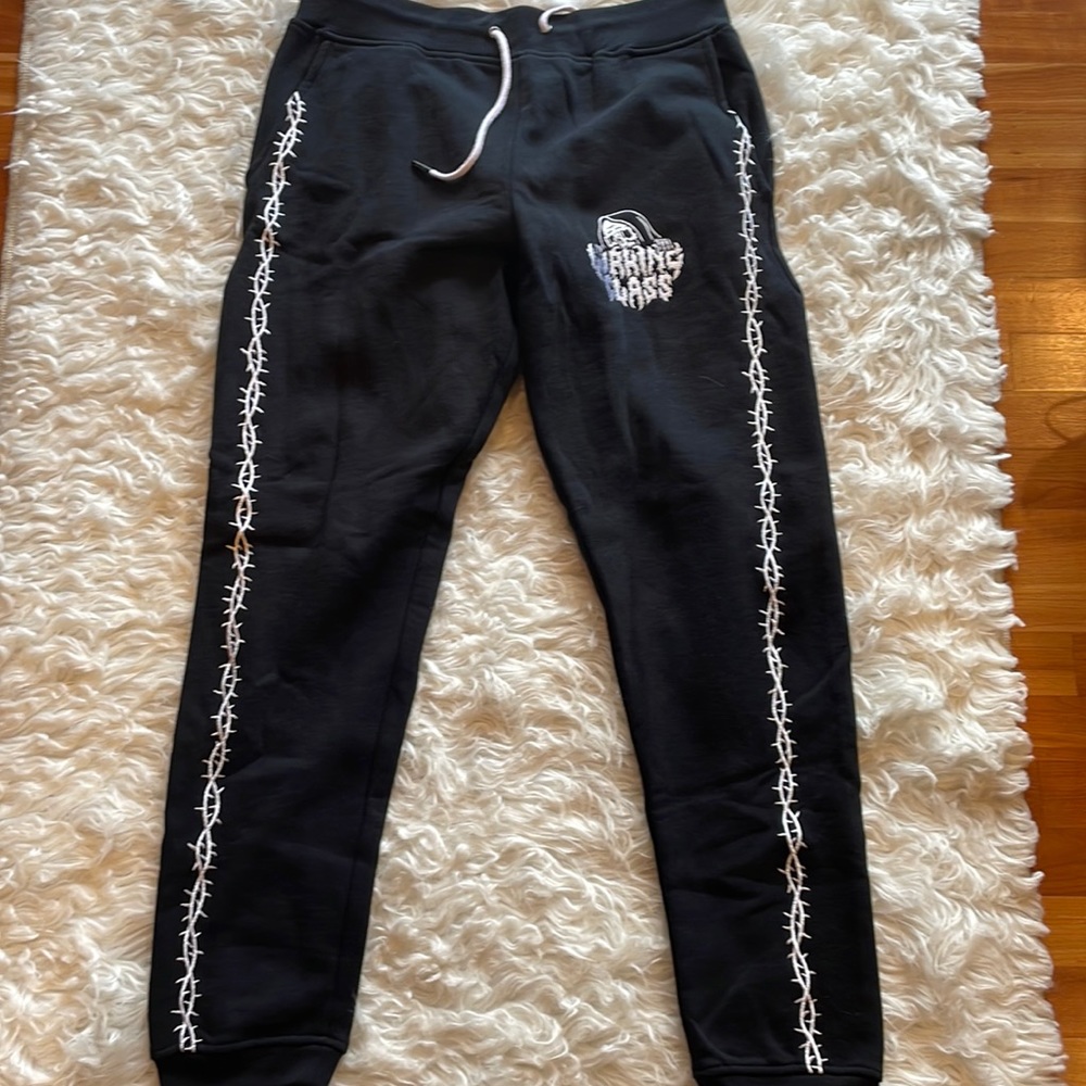 NWOT sweatpants size medium